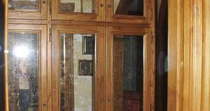 Armadio legno a specchio 1